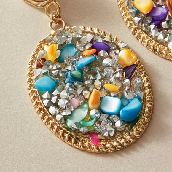 Lovely Pearl oval earrings with color - Picture 3 of 3